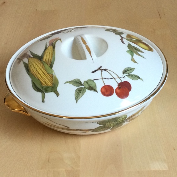Royal Worcester Evesham  England VINTAGE Gold - Picture 1 of 9